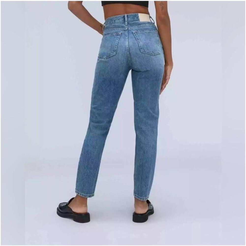 Everlane Mid Wash Straight Leg Jeans - Blue Denim